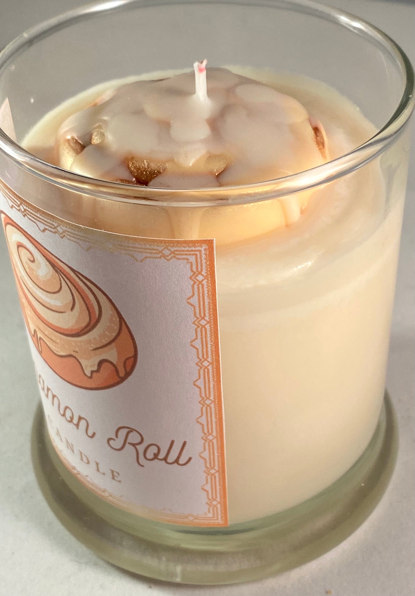 Cinnamon Roll Candle